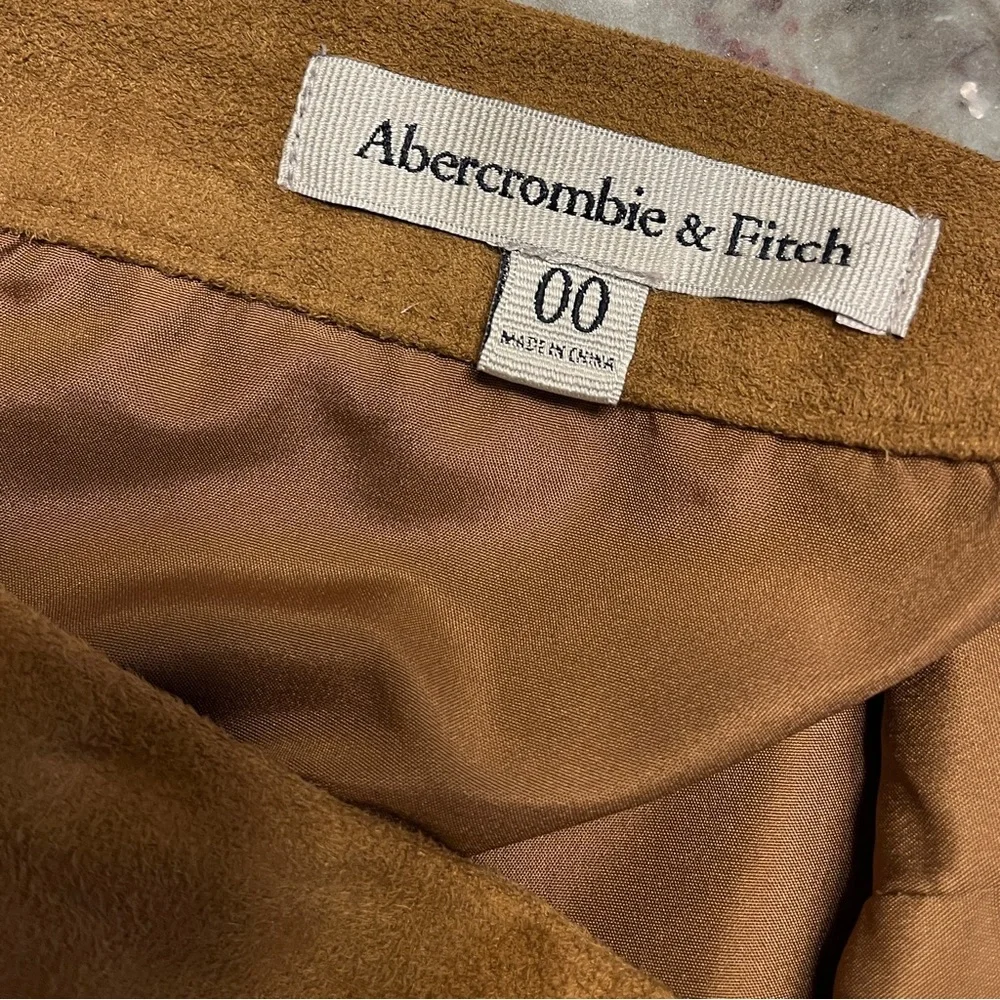 Abercrombie Mini Skirt - Picture 4 of 6